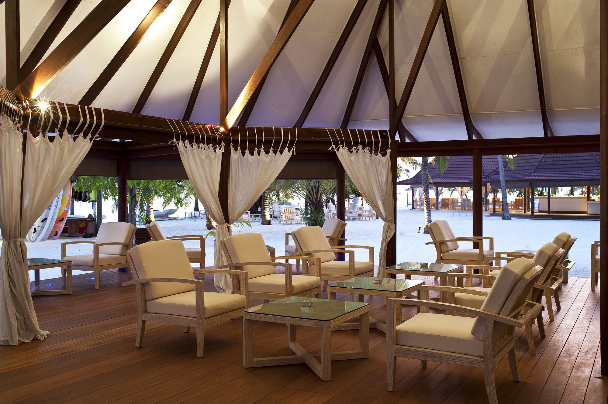 Diamonds Athuruga Beach & Water Villas Экстерьер фото